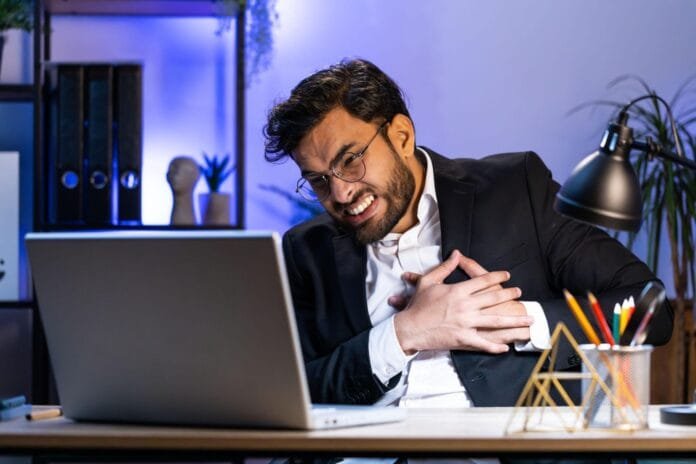 Can Working Late Nights Affect Your Heart? Can Working Late Nights Affect Your Heart?